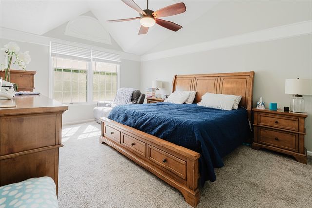 446 Anna Marie Dr, Cranberry Twp, PA 16066