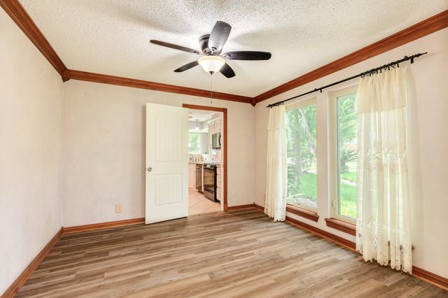 304 Arrowwood Street, Lake Jackson, TX 77566