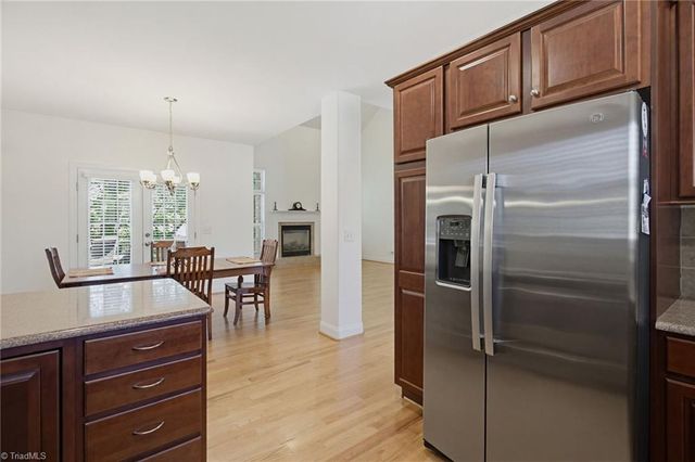 203 Southern Woods Drive, Winston-salem, NC 27107