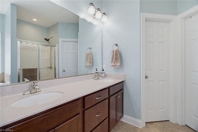 203 Southern Woods Drive, Winston-salem, NC 27107
