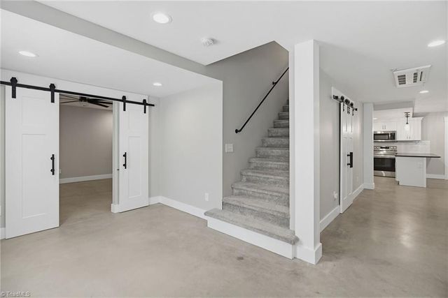 203 Southern Woods Drive, Winston-salem, NC 27107