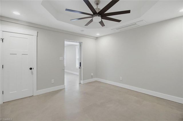 203 Southern Woods Drive, Winston-salem, NC 27107