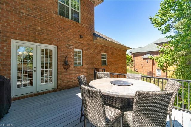 203 Southern Woods Drive, Winston-salem, NC 27107
