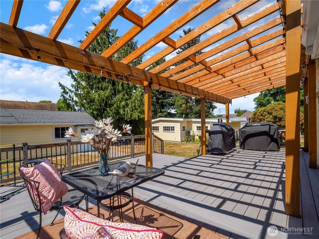 291 S Cedar Street, Buckley, WA 98321