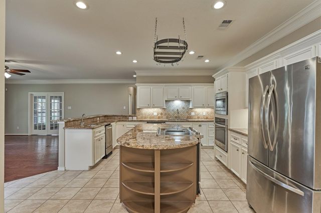 3322 Torrey Pines Drive, Montgomery, TX 77356