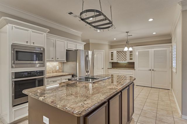 3322 Torrey Pines Drive, Montgomery, TX 77356