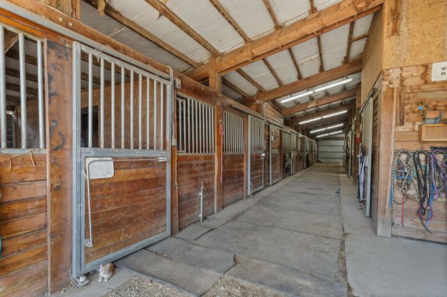 315942 N Hwy 2 Hwy, Elk, WA 99009