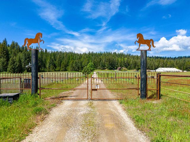 315942 N Hwy 2 Hwy, Elk, WA 99009
