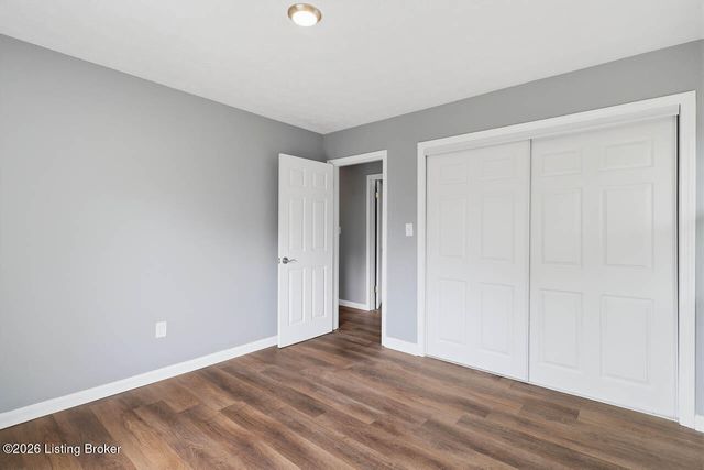 5120 Maryview Dr, Louisville, KY 40216
