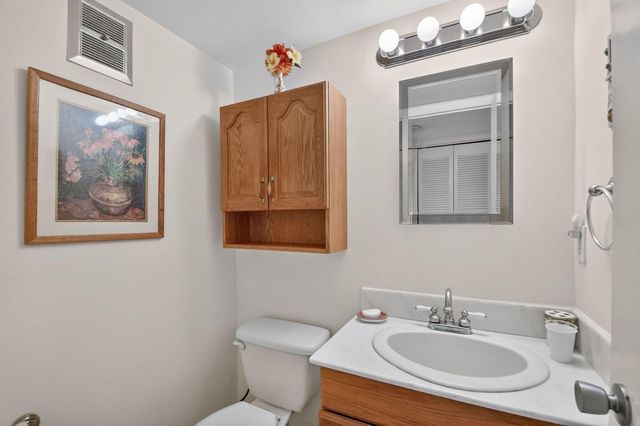99 Bedford D, West Palm Beach, FL 33417