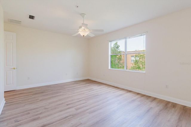 6825 S KISSIMMEE STREET, Tampa, FL 33616