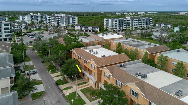 6825 S KISSIMMEE STREET, Tampa, FL 33616