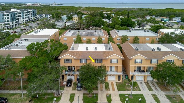 6825 S KISSIMMEE STREET, Tampa, FL 33616