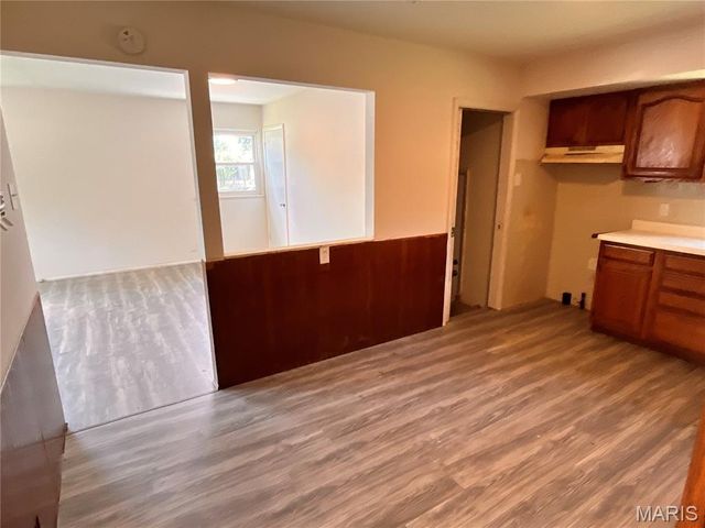 10501 Lilac Avenue, St Louis, MO 63137