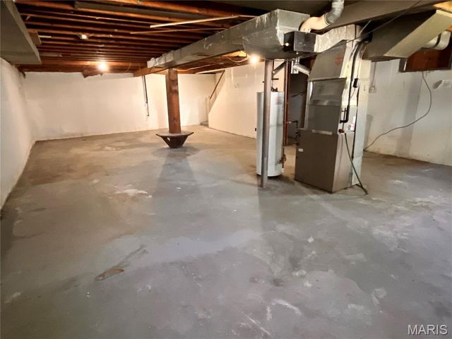 10501 Lilac Avenue, St Louis, MO 63137