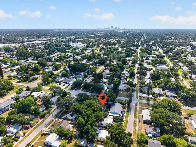 1213 55TH STREET S, Gulfport, FL 33707