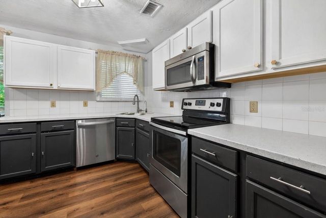 1213 55TH STREET S, Gulfport, FL 33707
