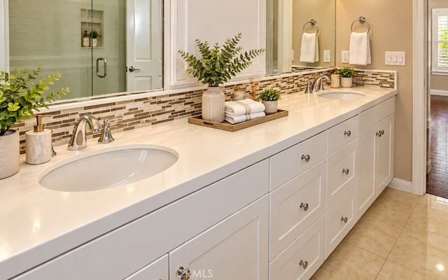 65 Devonshire, Irvine, CA 92620