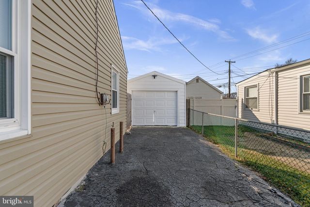 2408 WOODRIDGE RD, Sparrows Point, MD 21219