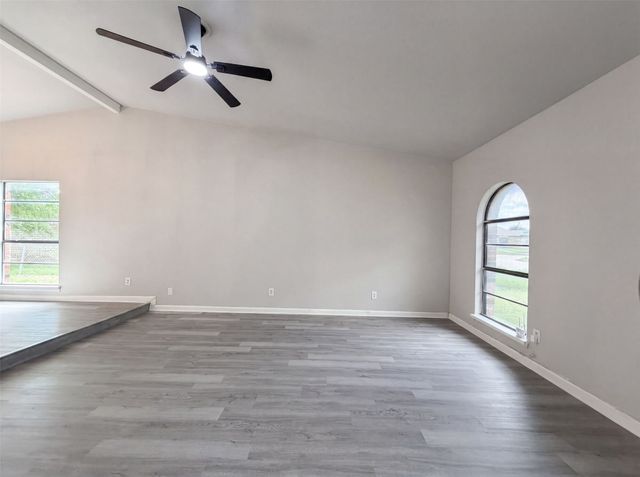 1906 Stockton Trail, Grand Prairie, TX 75052