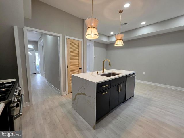3220 WARDER ST NW, Washington, DC 20010
