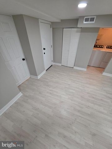 3220 WARDER ST NW, Washington, DC 20010