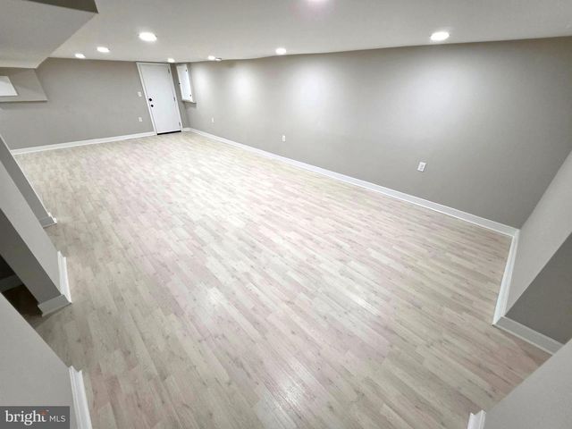 3220 WARDER ST NW, Washington, DC 20010
