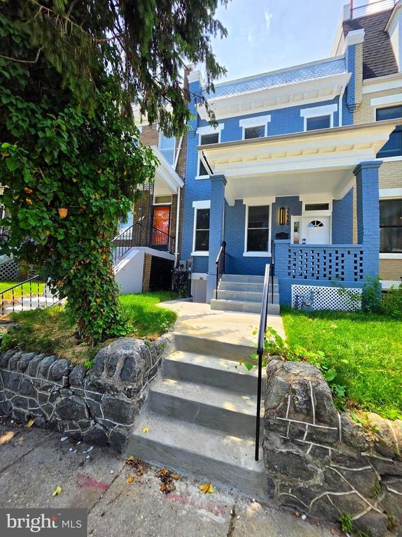 3220 WARDER ST NW, Washington, DC 20010