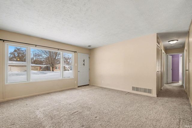 15638 Hamilton Street, Granger, IN 46530