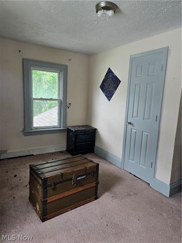 490 Tompkins Avenue, Akron, OH 44305