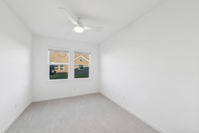 402 Cane Crossing Lake Drive, Sealy, TX 77474