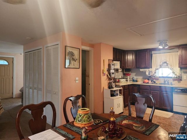 24 Roseland Avenue, Wanaque, NJ 07420