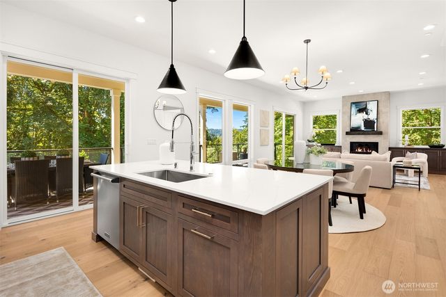 15419 NE 106th Street, Redmond, WA 98052