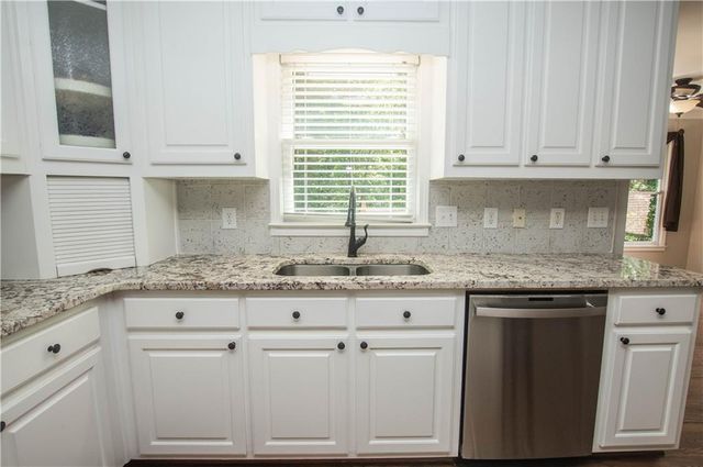 1426 Brighton Place, Loganville, GA 30052