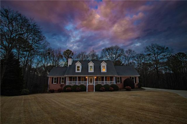 1426 Brighton Place, Loganville, GA 30052