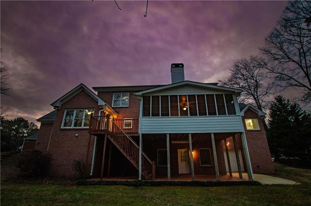 1426 Brighton Place, Loganville, GA 30052