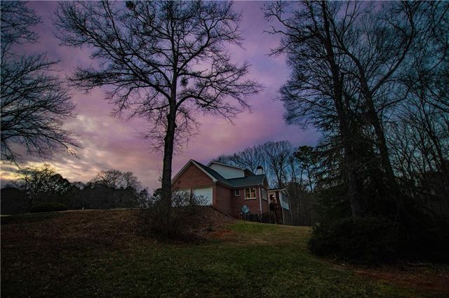 1426 Brighton Place, Loganville, GA 30052