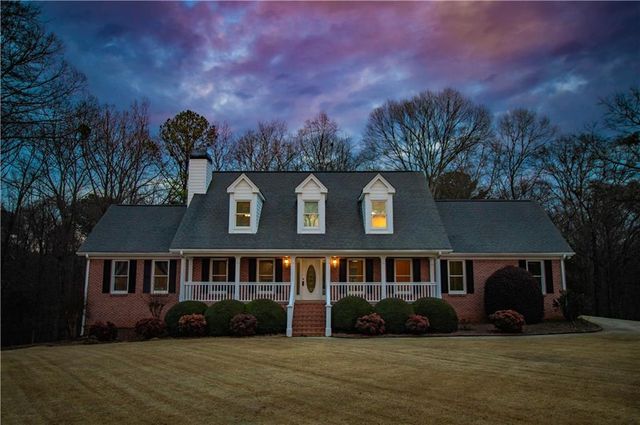 1426 Brighton Place, Loganville, GA 30052