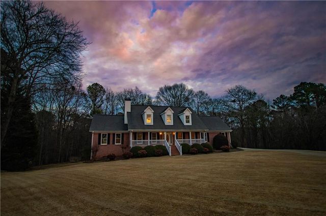 1426 Brighton Place, Loganville, GA 30052