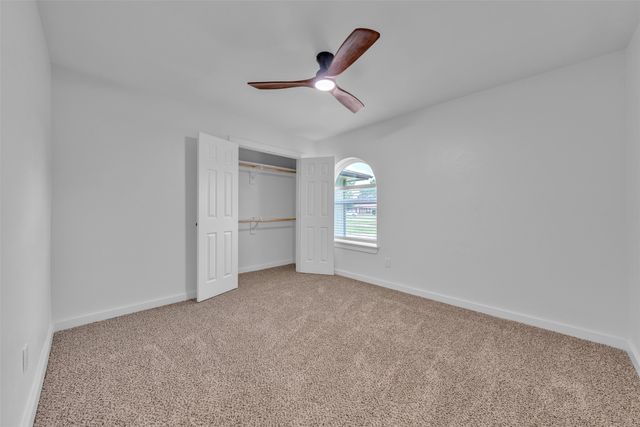 5721 Corral Court, Haltom City, TX 76148