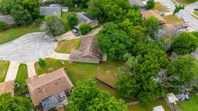 5721 Corral Court, Haltom City, TX 76148