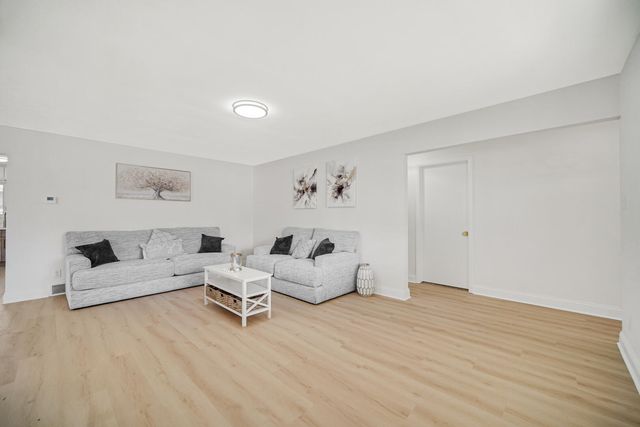 8304 Monroe Avenue, Munster, IN 46321