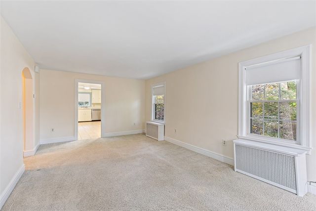 4 Chase Lane, Lincoln, RI 02865