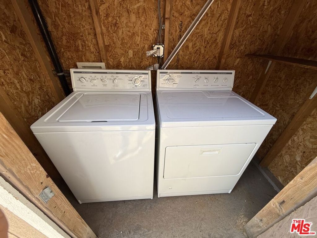 Image 12 of property listing at 1109 Exposition Boulevard, Los Angeles, CA 90007