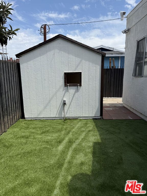 Image 14 of property listing at 1109 Exposition Boulevard, Los Angeles, CA 90007