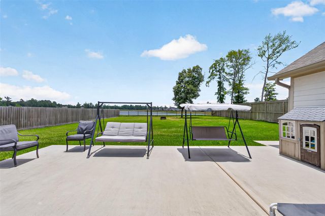 12324 N Chestnut Hills Drive, Conroe, TX 77303