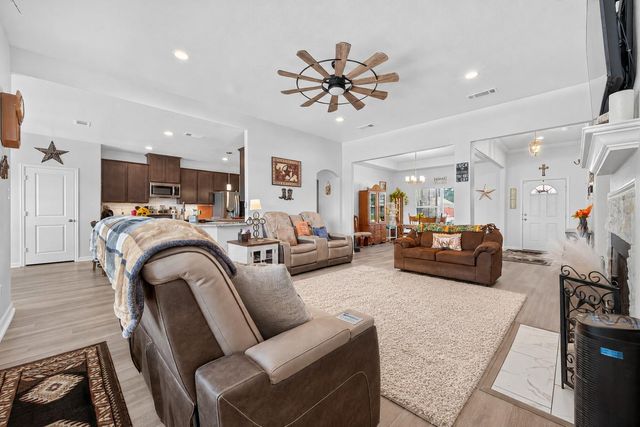 12324 N Chestnut Hills Drive, Conroe, TX 77303