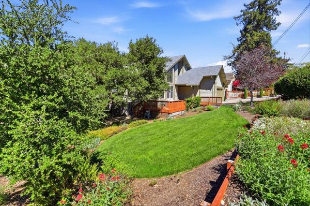 70 Central Avenue, Los Gatos, CA 95030