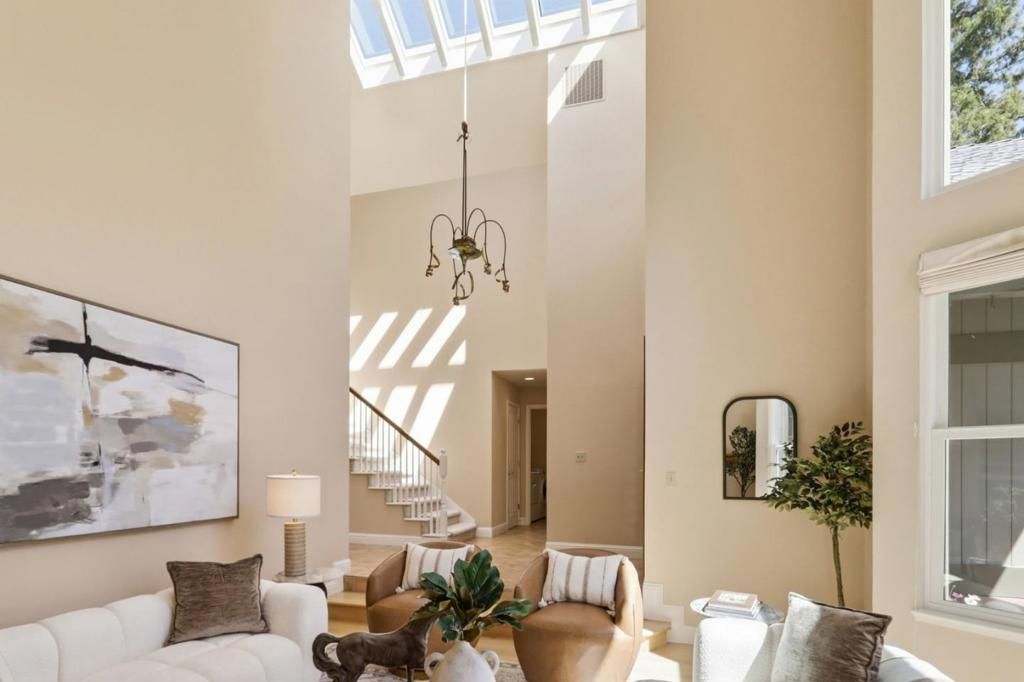 Image 15 of property listing at 70 Central Avenue, Los Gatos, CA 95030