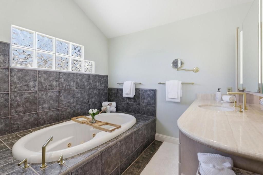 Image 32 of property listing at 70 Central Avenue, Los Gatos, CA 95030